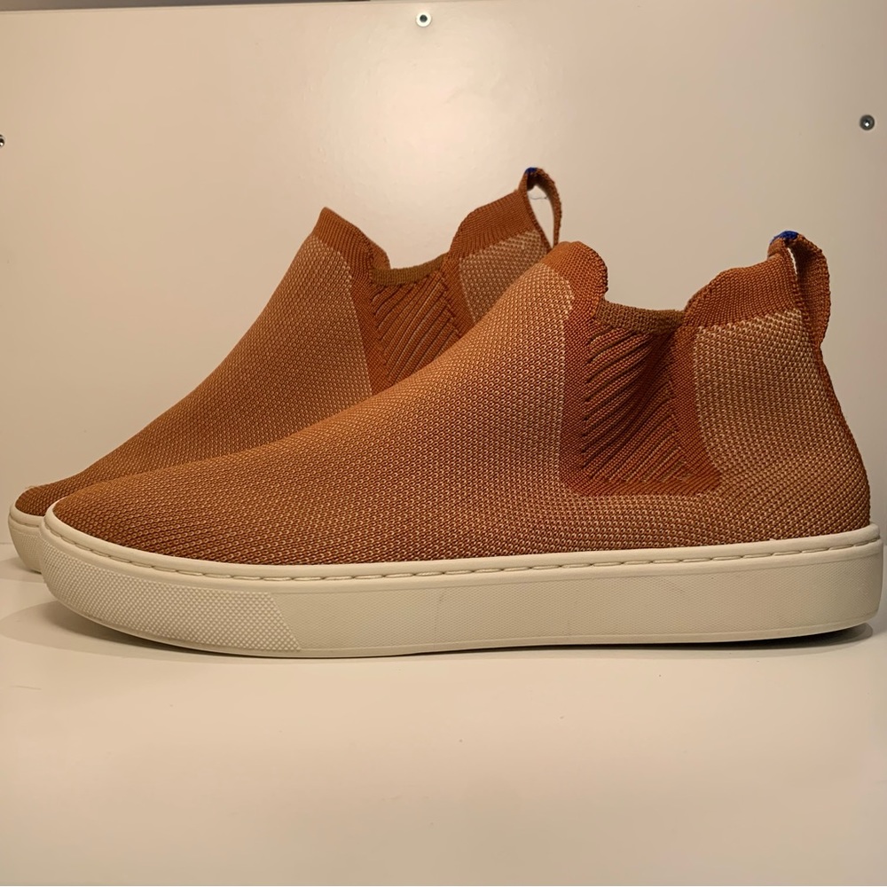 Rothy’s Fawn Chelsea Boots